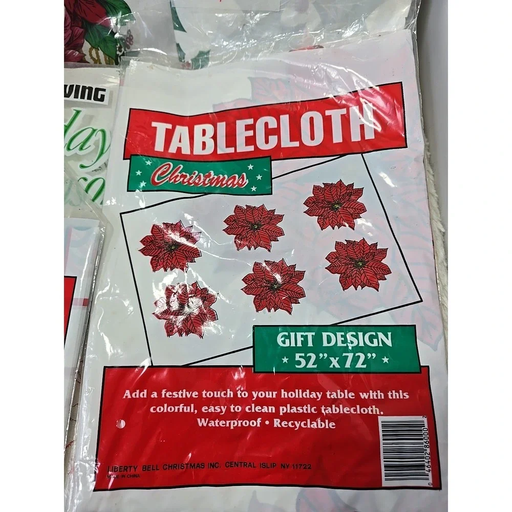 Vintage Christmas‎ Tablecloth Lot of 5 Poinsettias Holly Paper, Plastic & Fabric